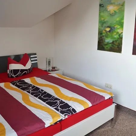 Ferienwohnung Paperer Buhlau アパート ドレスデン